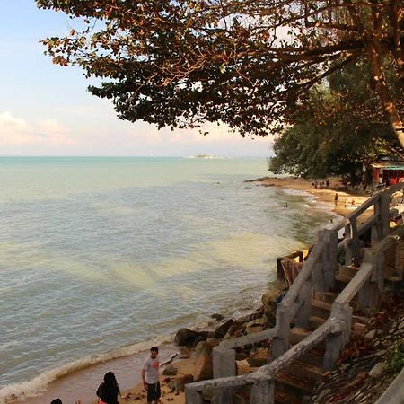 New Seaview Cozy Modern Beach House Tanjung Bungah  Exterior photo