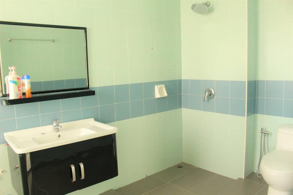 New Seaview Cozy Modern Beach House Tanjung Bungah  Exterior photo