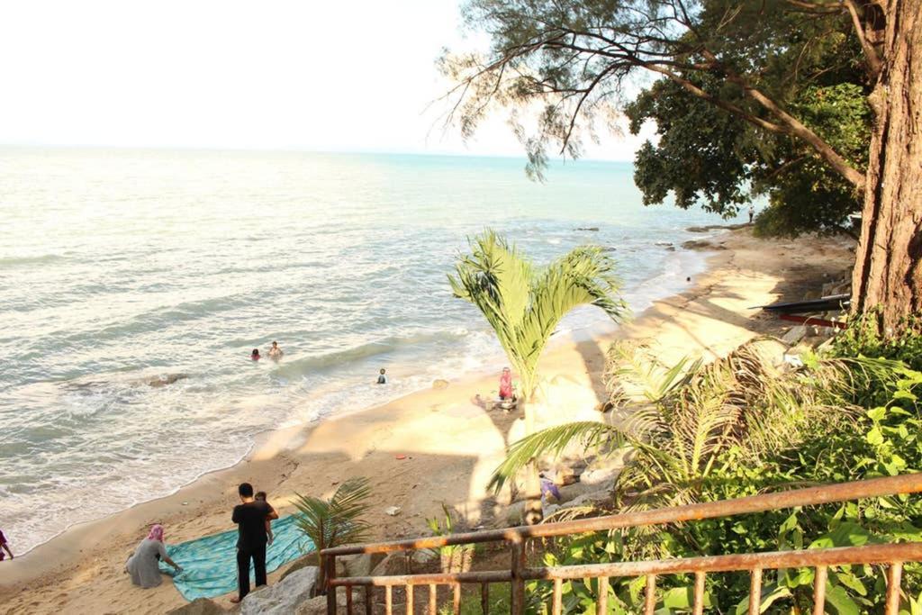 New Seaview Cozy Modern Beach House Tanjung Bungah  Exterior photo